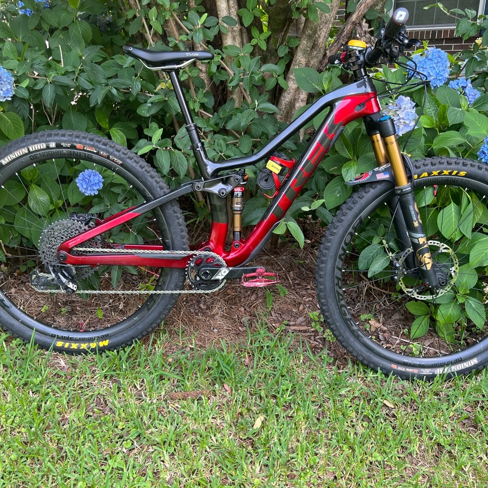 2021 Trek Fuel Ex 9.9 X01… small with 29ers